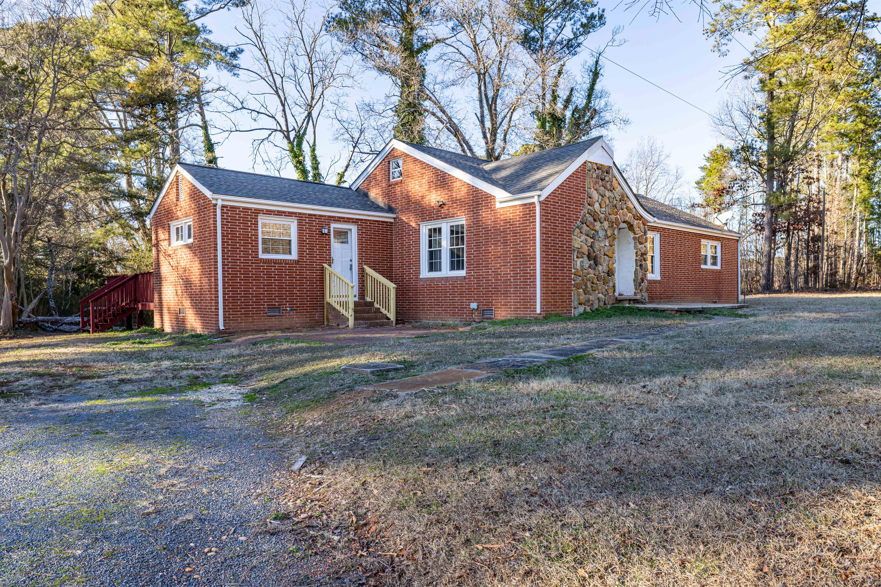 6381 North Carolina 73 W
