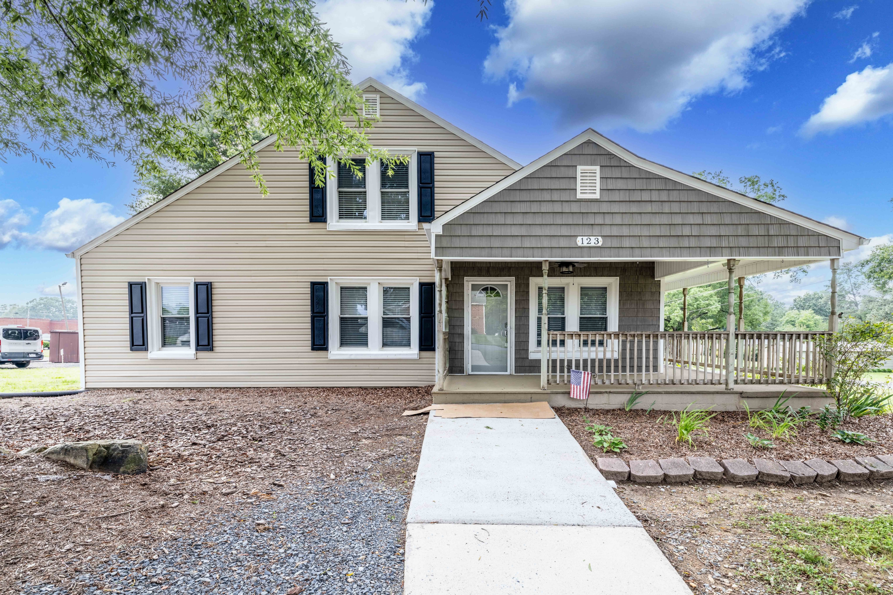 Property main image